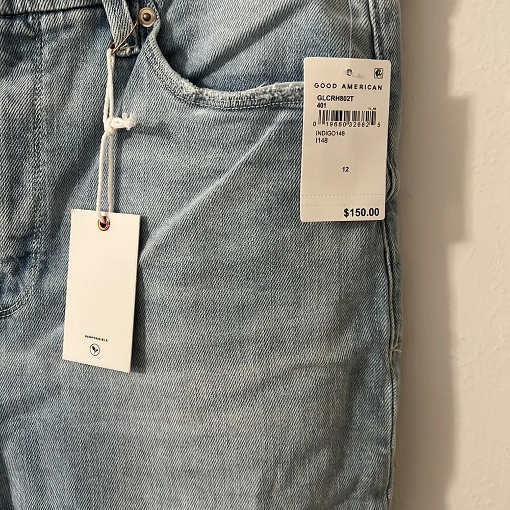 •GOOD AMERICAN • GOOD LEGS CROP RAW HEM Jeans - Picture 13 of 15